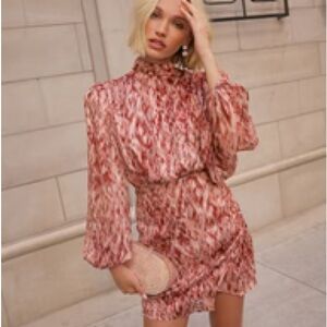 Vici Stay Together
Printed Mock Neck
Mini Dress - Animal Print